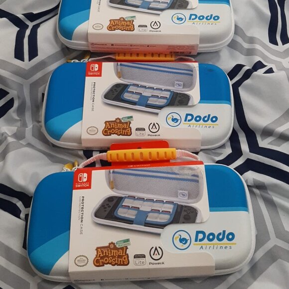 PowerA Animal Crossing: New Horizons Dodo Airlines Protection Case